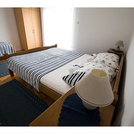 Apartments Troselj Starigrad Paklenica Exterior foto